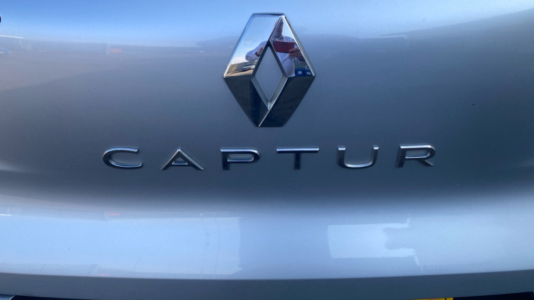 Renault Captur 1.0 TCE 90 Iconic 5dr Petrol Hatchback